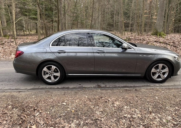 Mercedes-Benz Klasa E cena 82999 przebieg: 363000, rok produkcji 2018 z Rzeszów małe 704